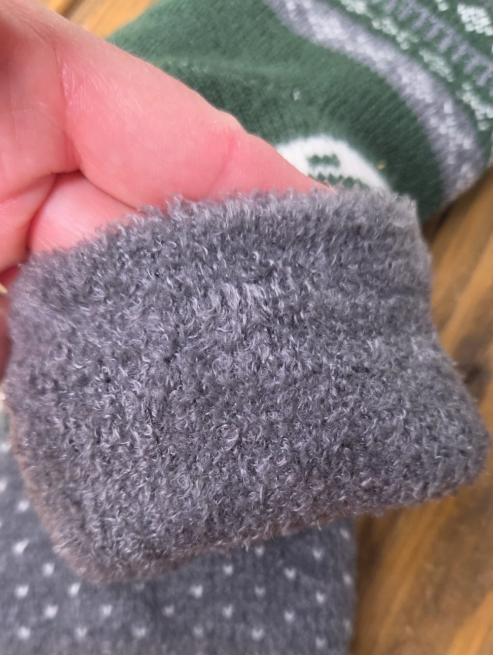 Northeast Outfitters. Adult Cozy Cabin Crew Socks. Size Large. NWT